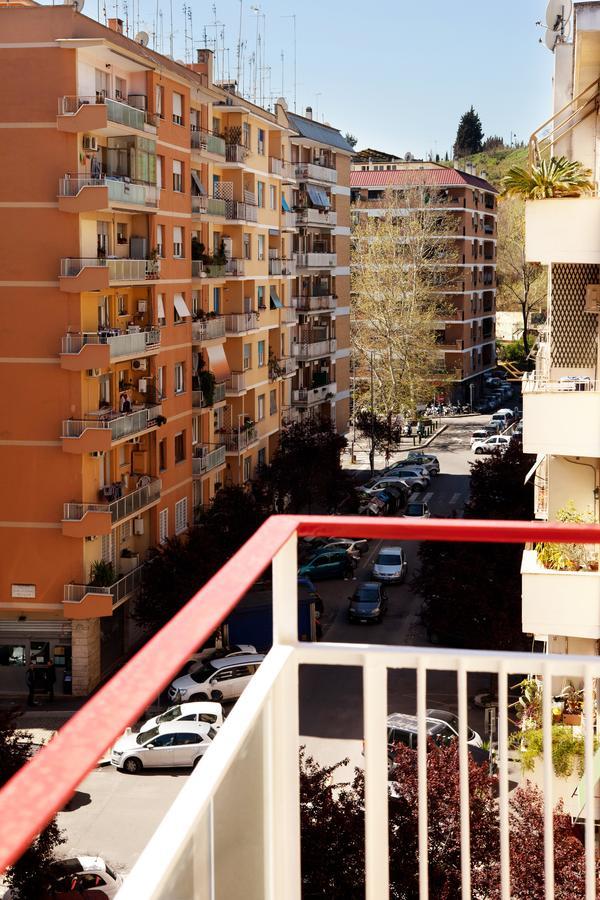 Pianeta Roma 62 Hotel Bagian luar foto